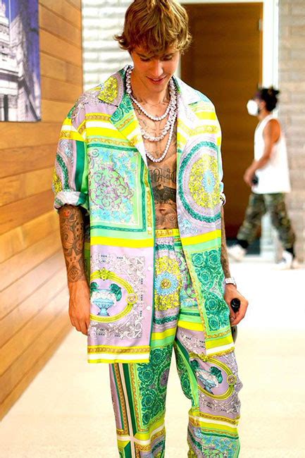 justin bieber versace outfit popstar|justin bieber in popstar.